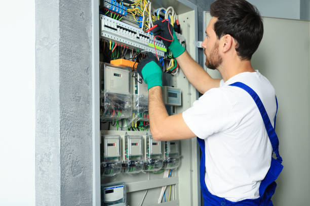 Best Licensed Electrician  in Stoughton, WI